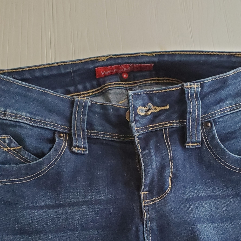 Jeans - Picture 2 of 3